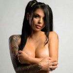 Oily lady Gina Valentina got her hairy love tunnel smashed