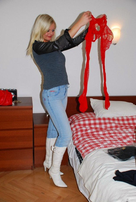 Creampie with dripping cum for Zafira M from All Internal